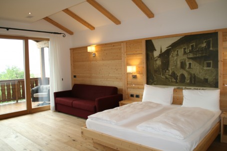 Chalet-del-Bosco_Pineta-Hotels_vacanza-benessere-trentino_alto-adige-wellness-hotel_Suite-Soldanella-107-(4)